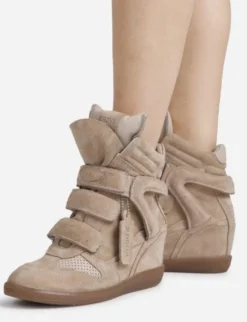 Sneakers 47670-CU sand